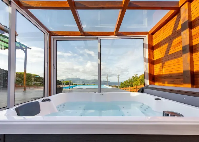 Adega Da Quinta - Casa Da Gigi * Madalena (Azores)